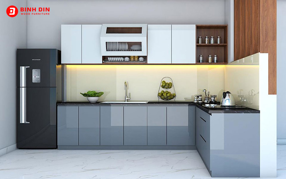 Tủ bếp thiết kế hiện đại sở hữu những đường nét thiết kế giản dị nhưng vẫn làm nổi bật lên gian bếp